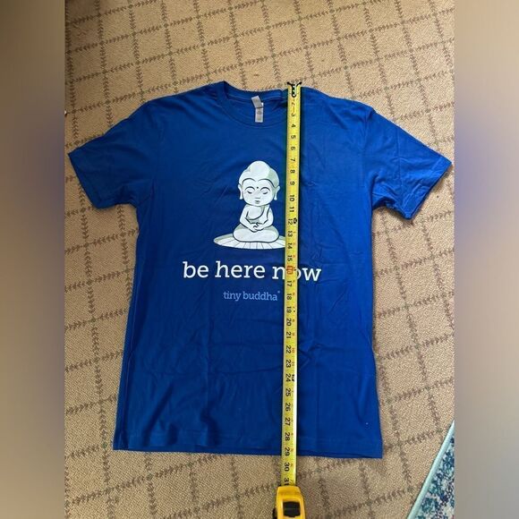 Next Level Tiny Buddha short sleeve T-shirt Be  Here Now design and text NWOT M - Picture 5 of 8